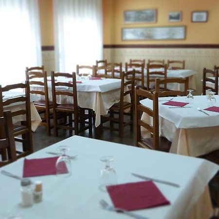Hostal Restaurante La Masia Vila-real Eksteriør bilde
