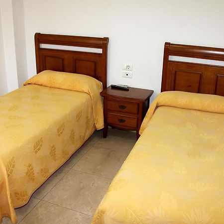 Hostal Restaurante La Masia Vila-real Eksteriør bilde