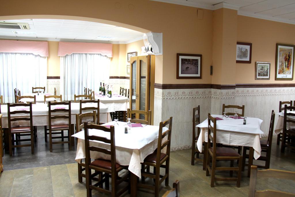 Hostal Restaurante La Masia Vila-real Eksteriør bilde