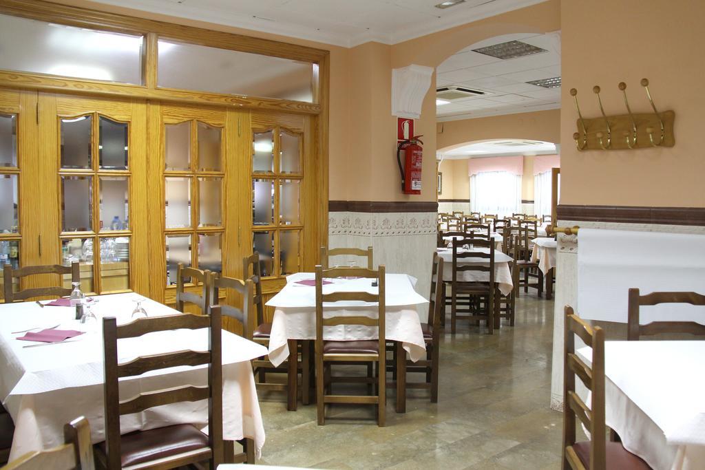Hostal Restaurante La Masia Vila-real Eksteriør bilde