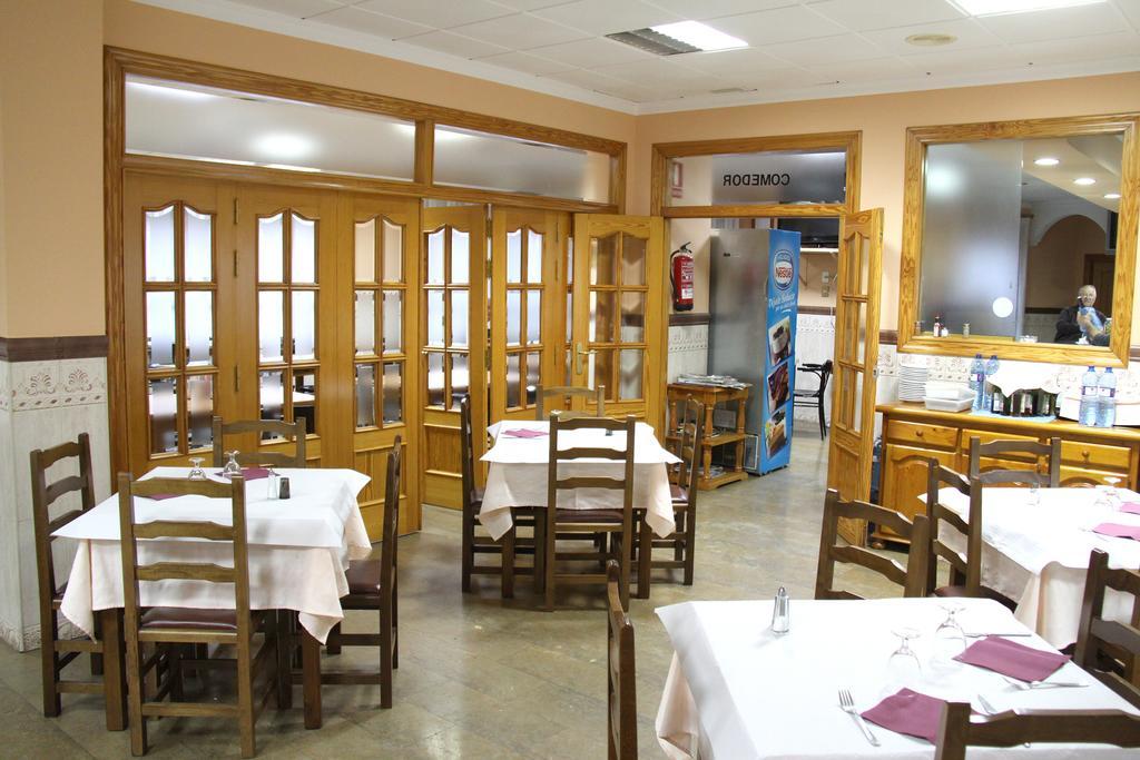 Hostal Restaurante La Masia Vila-real Eksteriør bilde