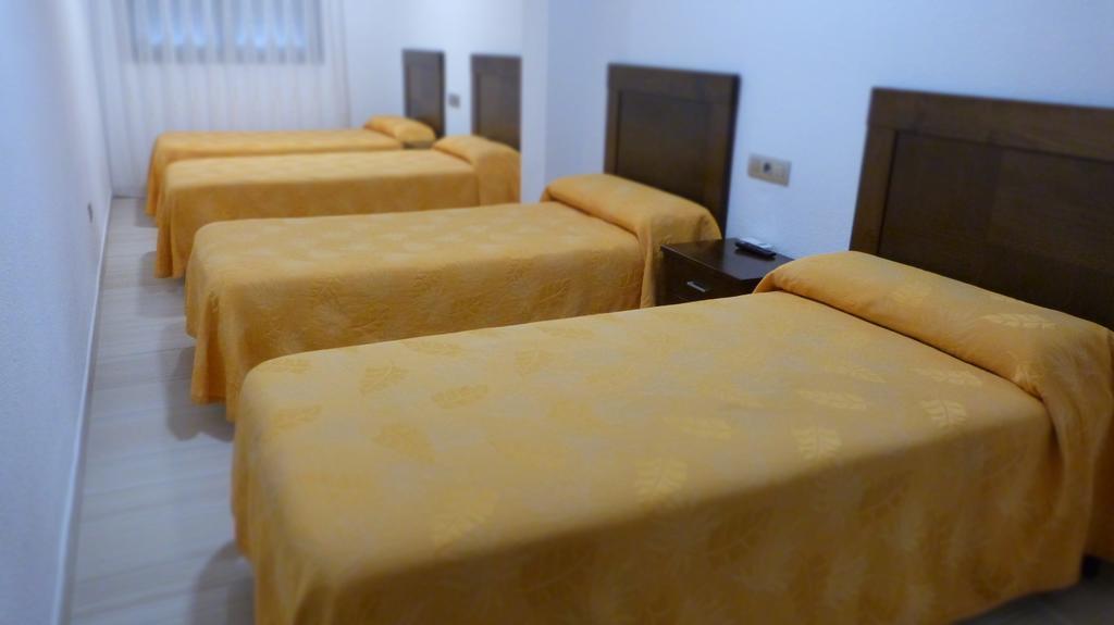 Hostal Restaurante La Masia Vila-real Eksteriør bilde